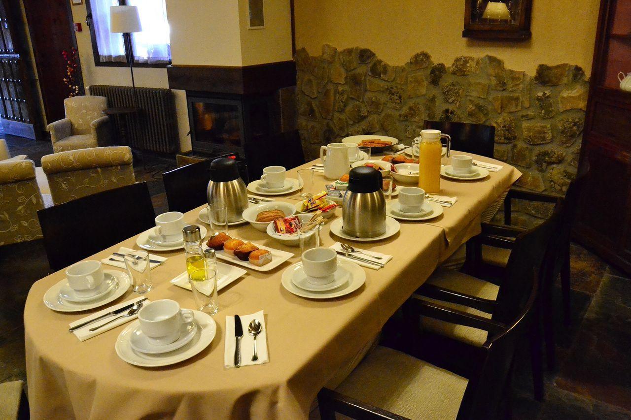 Ferienwohnung Solaz Del Moros Anaya Restaurant foto